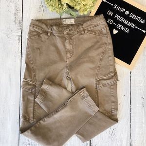 Woman’s Free People Khaki Skinny Jeans Size 27